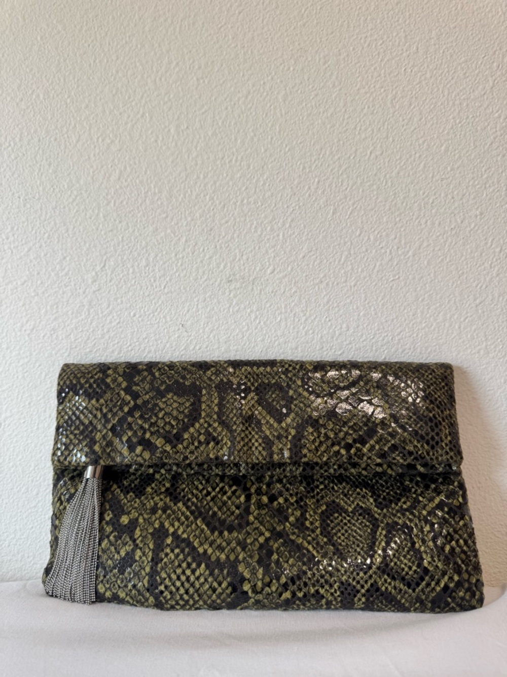 Banana Republic Snakeskin Clutch Green Black Metallic Python Print Tassel Zip